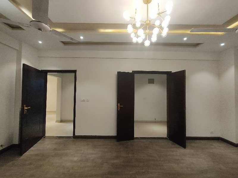 Brand New Luxury Flat Available For Sale In Askari-01 Lahore Cantt 7