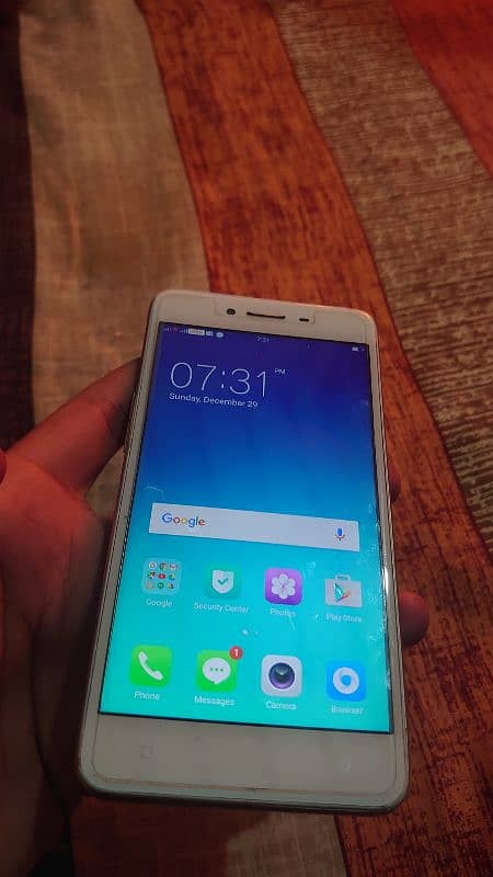 Oppo A37 1