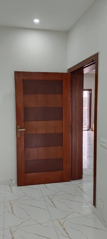 10 Marla Upper Portion For Rent In Bahria Town Lahore 1