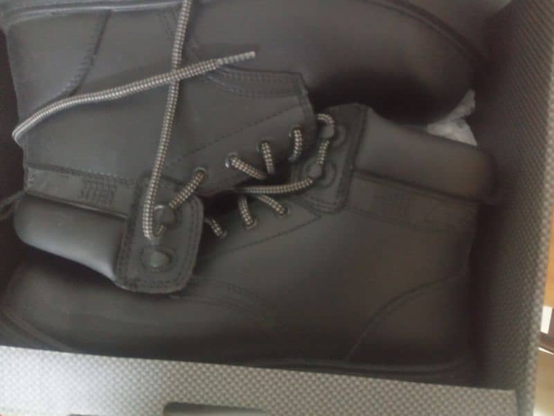 safety boots 3