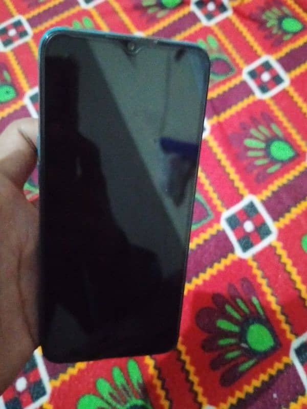 Realme 5i 4