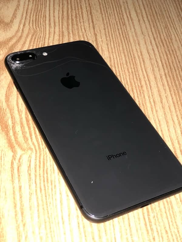 iphone 8plus 64GB 4