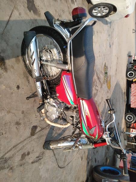 Honda CG125 2013 model urgent sle 2