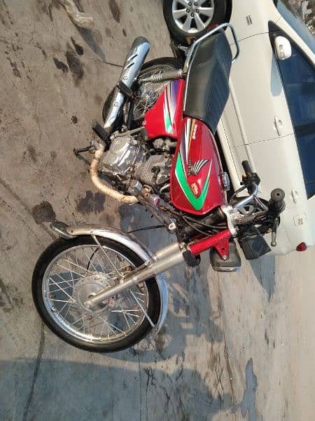 Honda CG125 2013 model urgent sle 3