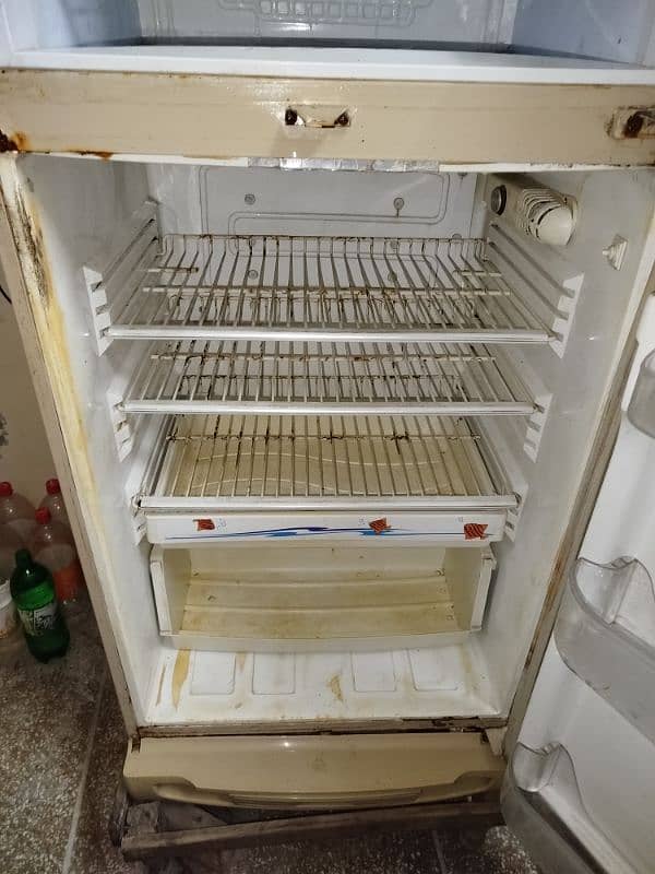 Fridge for sale used 4