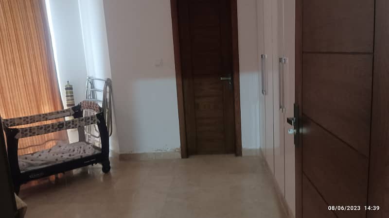 E 11/2 fully Furnished flat for rent 0