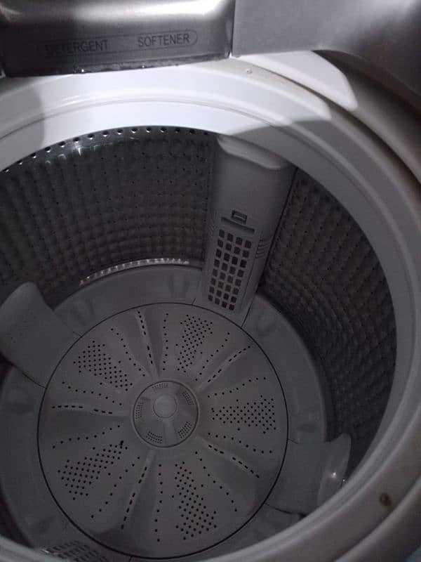 Fully automatic Haier Washing Machine HWM120-1678 4