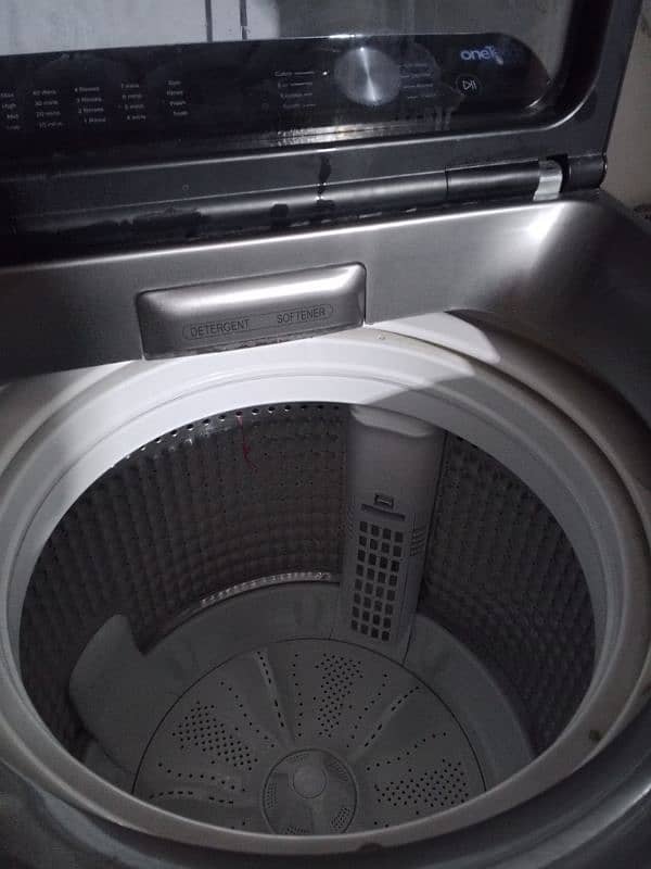 Fully automatic Haier Washing Machine HWM120-1678 5