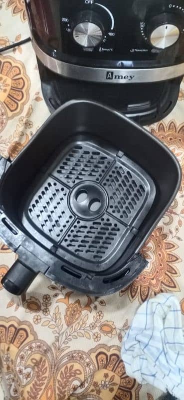 AMEY 9.8 L 1800w Air Fryer 7