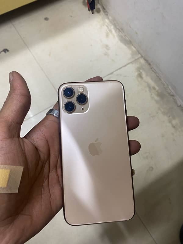 i phone 11 pro condition 10.9 0