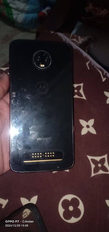 Moto Z3 Ram 6 gb Rom 128 8