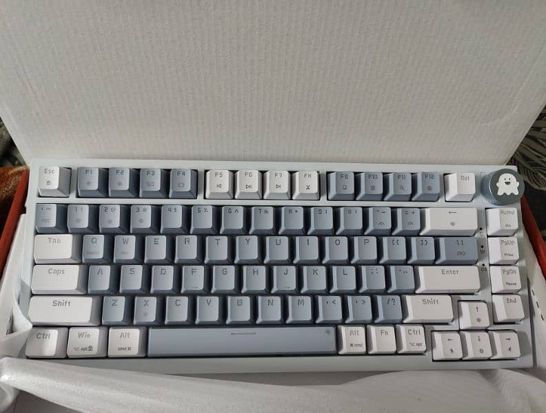 Gaming mechanical hot swappable keyboards, switches and keycaps ava. 2