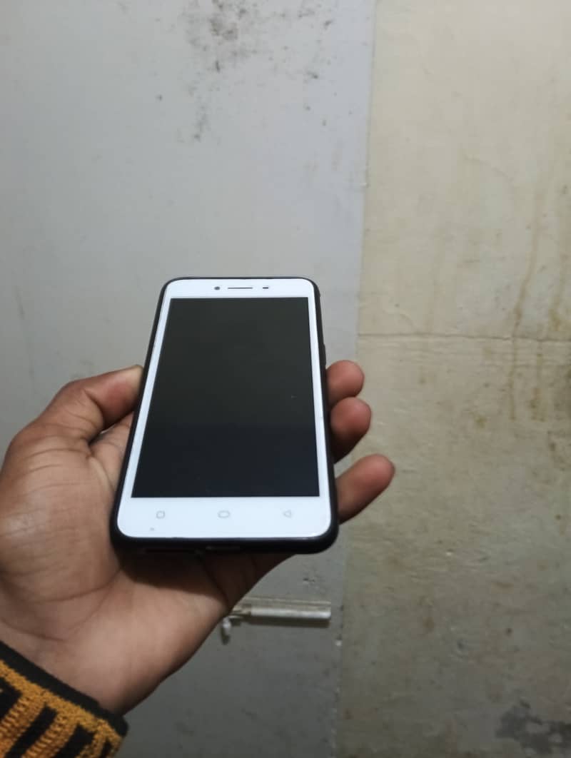 urgent sale oppo a37 4/64 all ok 1