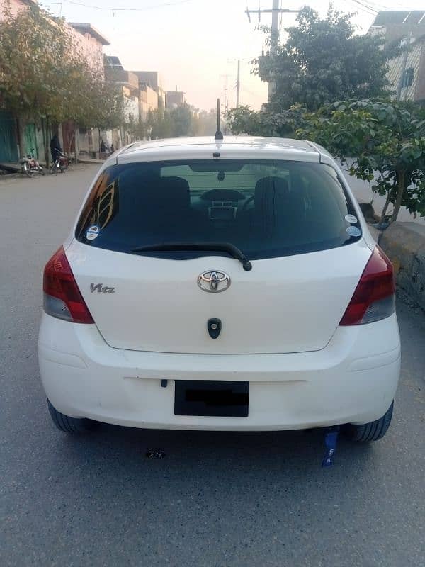 Toyota Vitz 2010 5