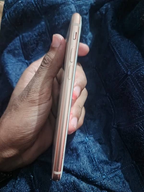 APPLE iPhone 8 {pta approved} cream Color 5