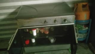 Gas stove standing with 2 drawers