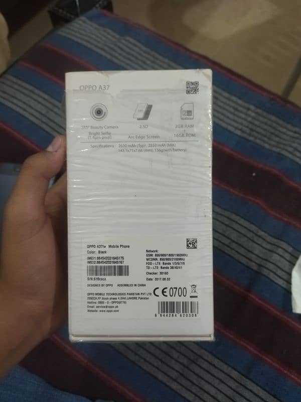 oppo A37  10 OUT OF 8.5 PTA APPROVED pese Kam hojaynge. Urgent sale 8