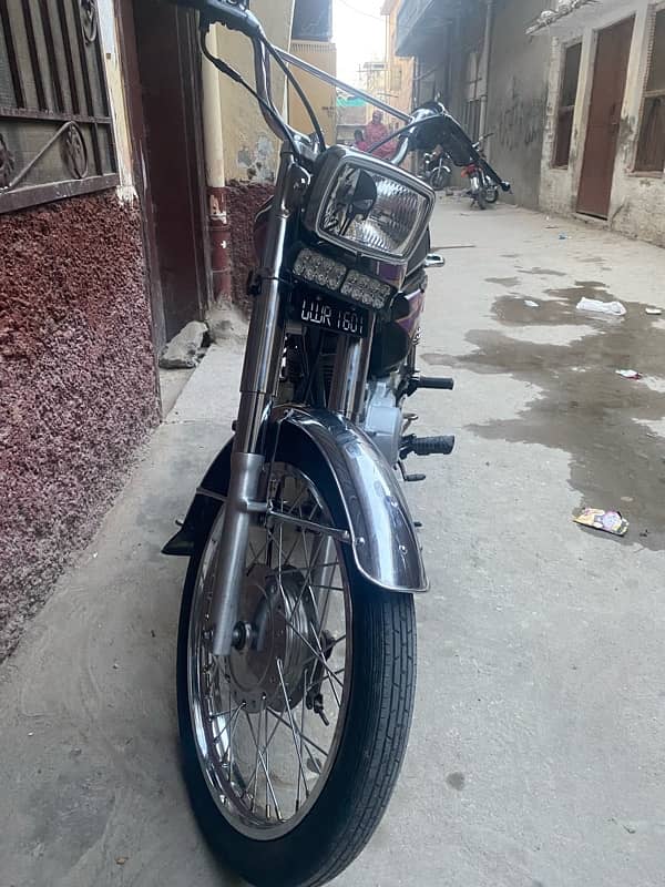 Honda 125 ( 10/10 condition ) 3