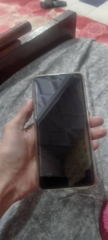 tecno spark 20 c 4