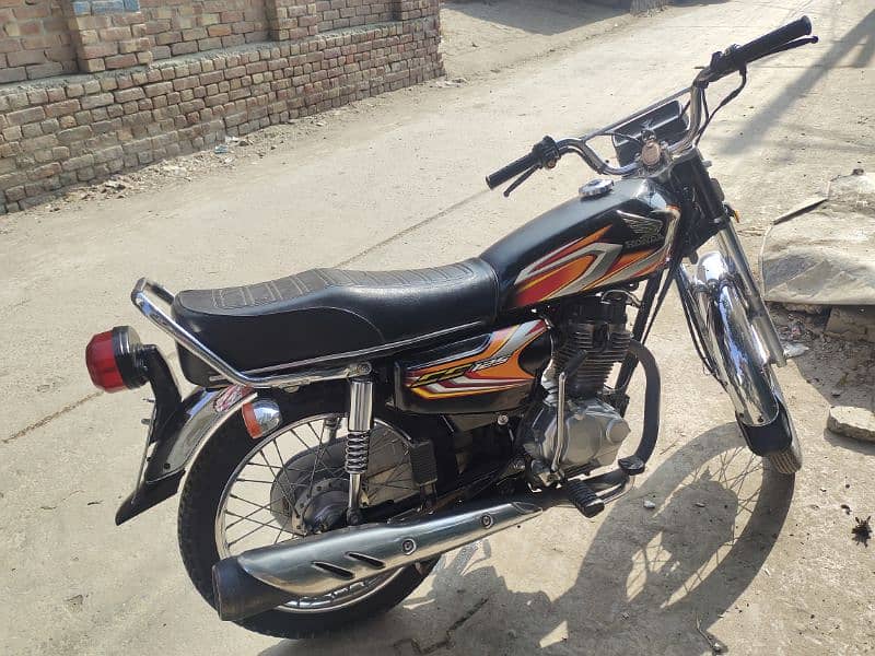 Honda cg125 black 1