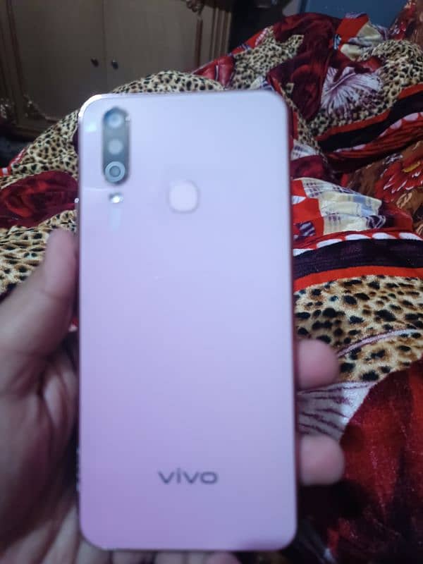 Vivo Y17 8/256 in lush condition 0