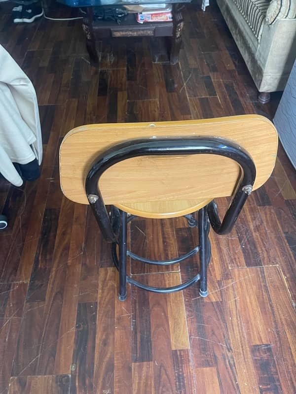 munasib price two stools 0