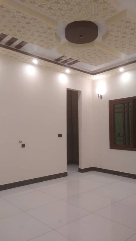 Gulshan Iqbal block2 Portion For Rent 4 Bed DD *Code(12995)* 0