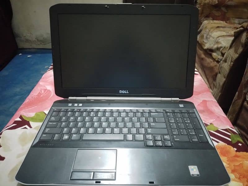 Dell Latitude Laptop 1