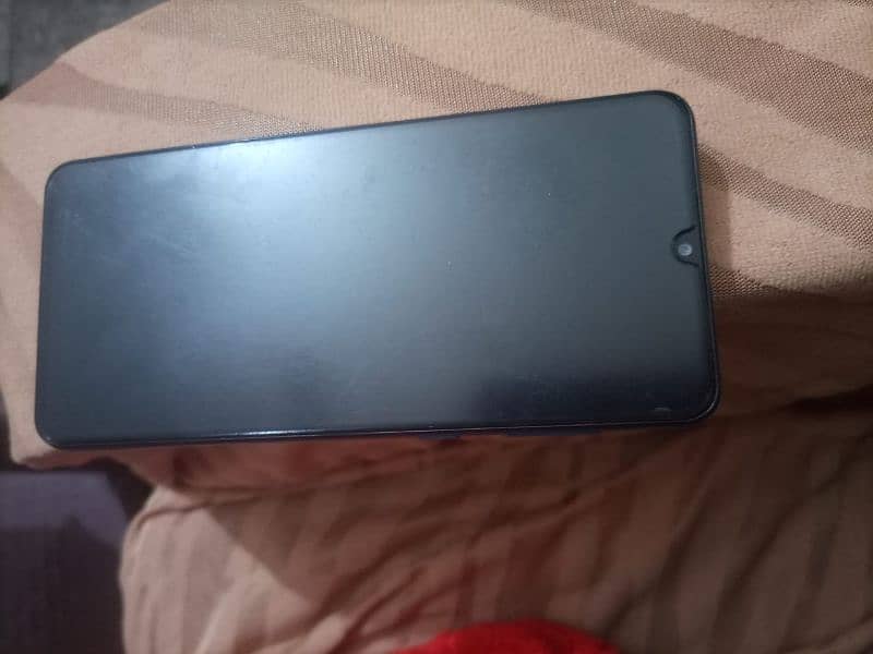 I'm selling Samsung Galaxy A02 in a very good condition 4