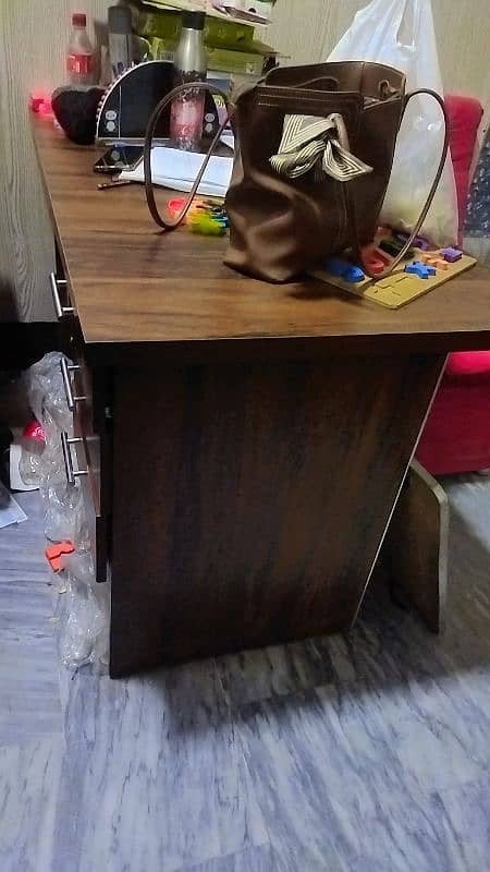 Office Table for sale 1