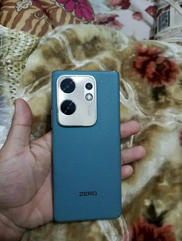 Infinix Zero 30.8/256 0