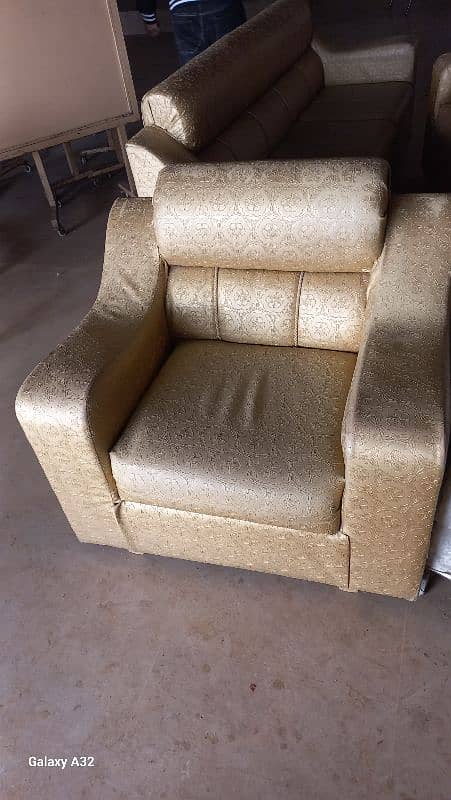 5 seater Sofa set 1