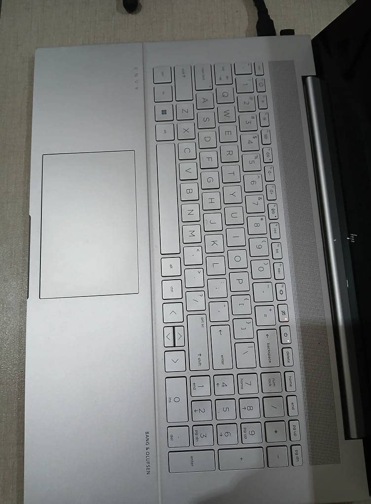 Hp envy 17 i7-1255U 1