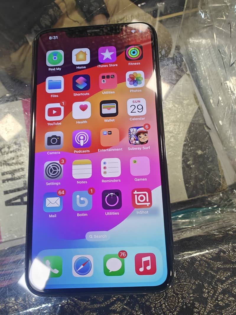 Apple iPhone 11 Pro Max 0