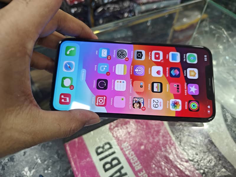 Apple iPhone 11 Pro Max 5