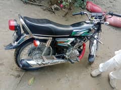 Honda 125 2023 model lush condition bilkul saf hai gari