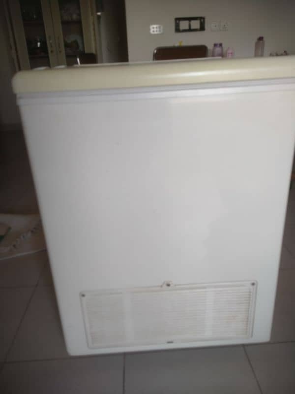 1 DOOR FREEZER FOR SALE 7