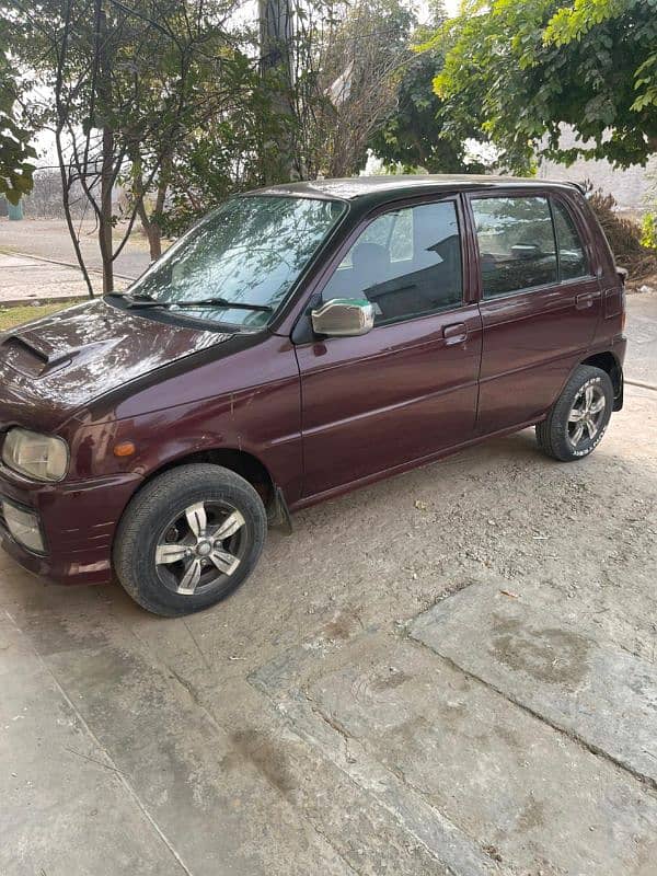 Daihatsu Cuore 2002 5