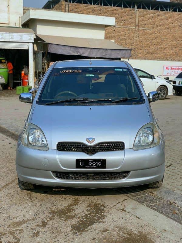 Toyota Vitz 2000 0