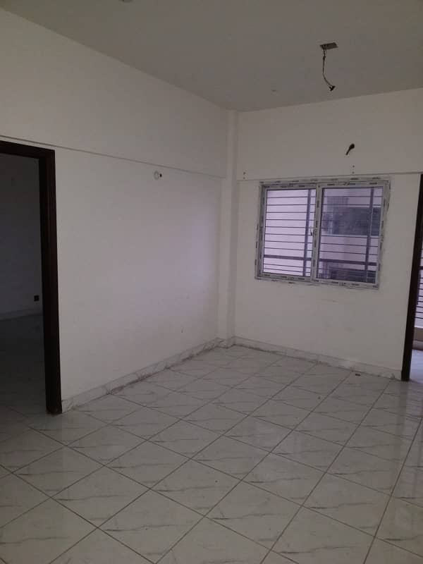 2 BED DD FLAT FOR SALE IN GULSHAN-E-IQBAL 13 D/3 1