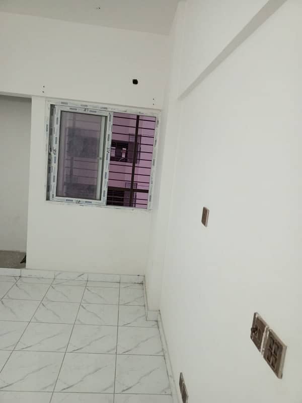 2 BED DD FLAT FOR SALE IN GULSHAN-E-IQBAL 13 D/3 5