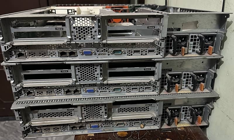 IBM System X 3650 M2 Machines 3