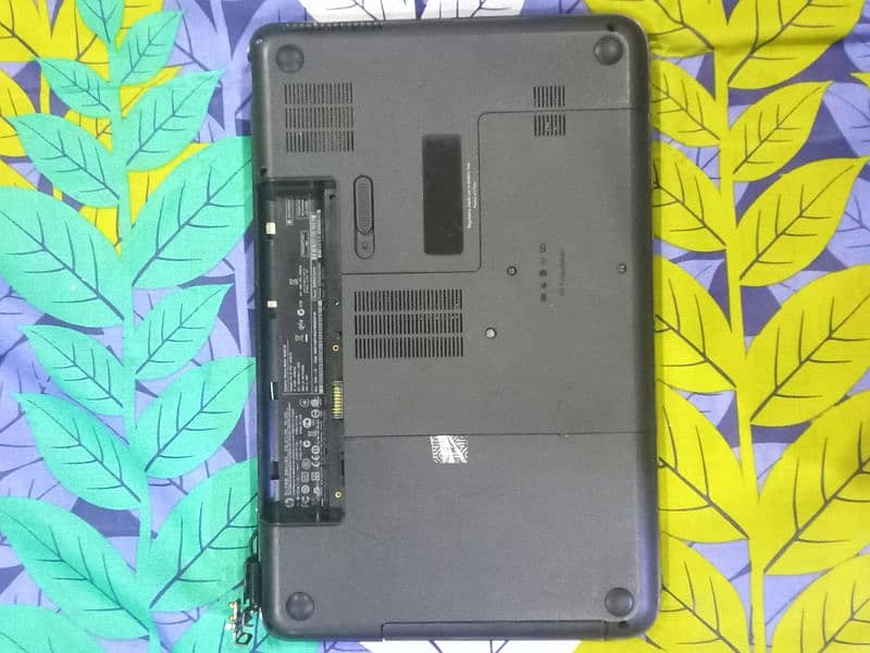 HP Laptop AMD A8 Vision 1