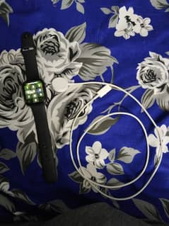 Apple watch series 4 immaculate condition 89bh