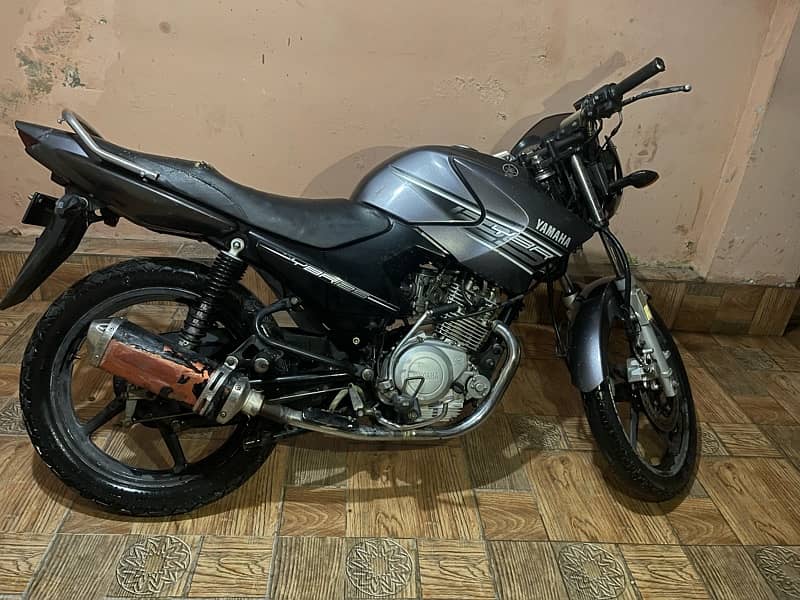 ybr 125 2