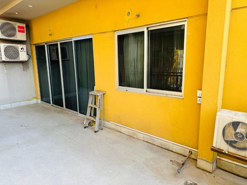 Slightly Used 3 Bed Apartment Available For Rent On Prime Location Near To Gold Crest Mall. 9