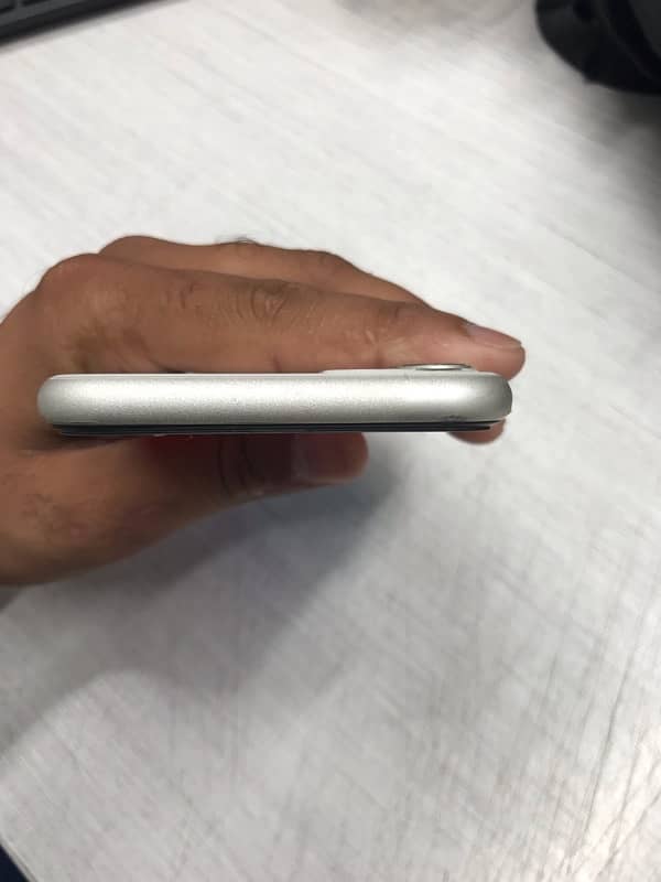 Iphone 11 64gb white 5