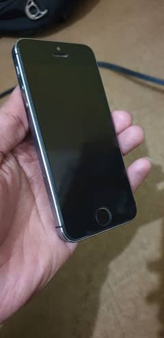 iPhone 5S 16GB PTA with Box