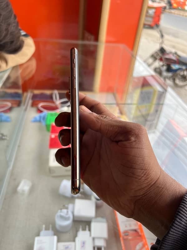 iphone xs max | factory unlocked | 256 | exchange possible 0