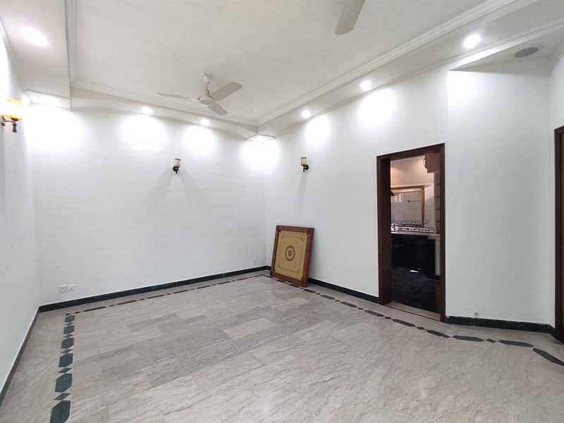 1 Kanal Bungalow Available For Rent In DHA Phase 4 Super Hot Location. 3